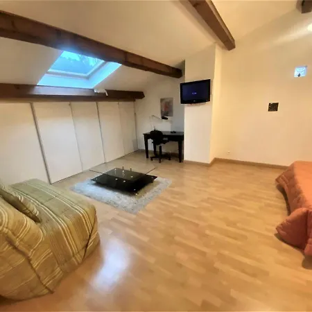 Et D'hotes Le Mercoire, Piscine Chauffee Et Jacuzzi