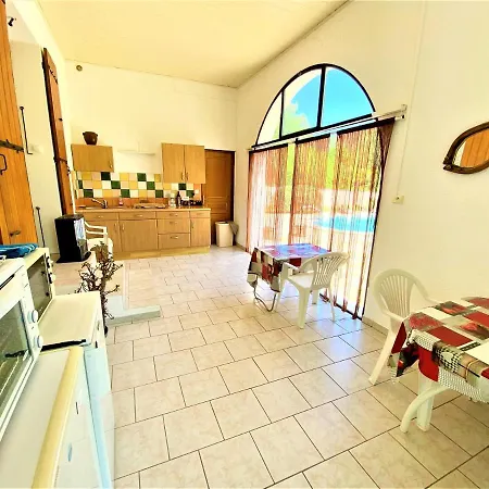 Et D'hotes Le Mercoire, Piscine Chauffee En Saison Guest house Aubenas
